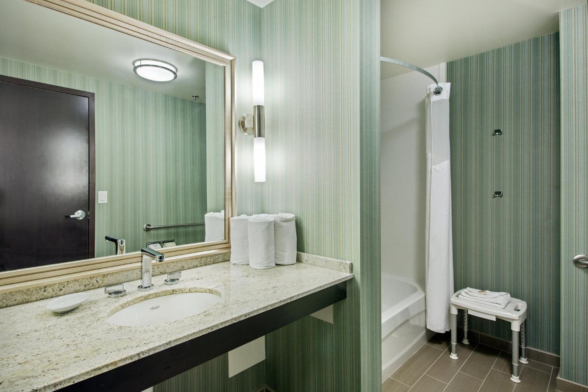 Holiday Inn Saskatoon Downtown By Ihg Ngoại thất bức ảnh